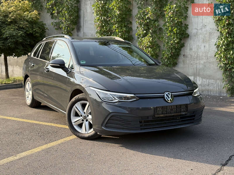 Volkswagen Golf 2021