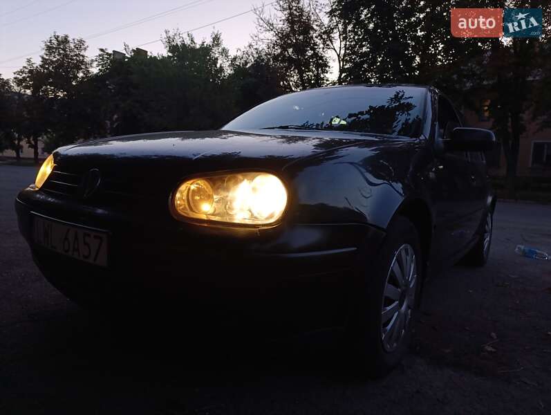 Хетчбек Volkswagen Golf 2000 в Кременчуці