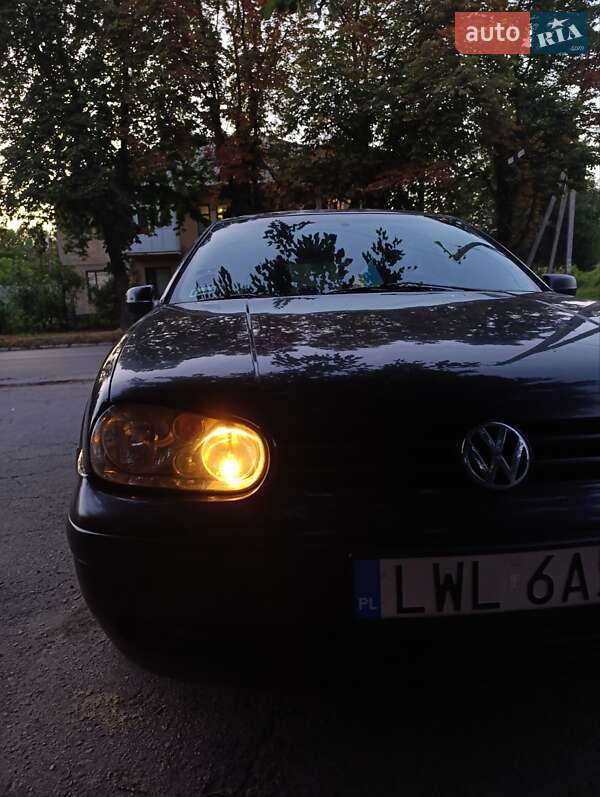 Хетчбек Volkswagen Golf 2000 в Кременчуці