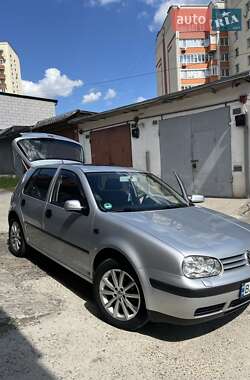Хэтчбек Volkswagen Golf 2001 в Хмельницком