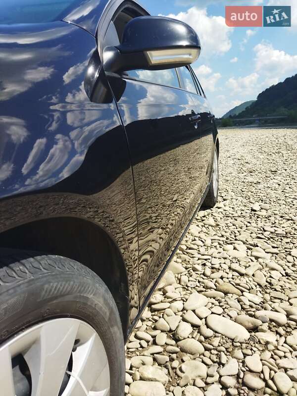 Универсал Volkswagen Golf 2008 в Хусте