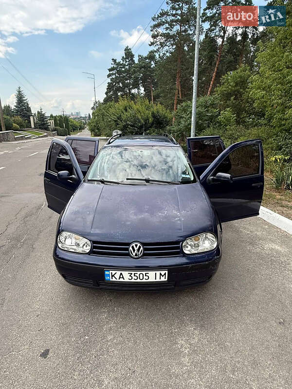 Volkswagen Golf 2003