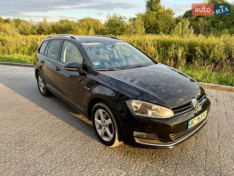 Універсал Volkswagen Golf 2015 в Львові