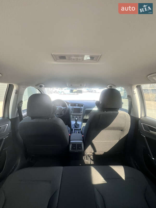 Універсал Volkswagen Golf 2017 в Білій Церкві