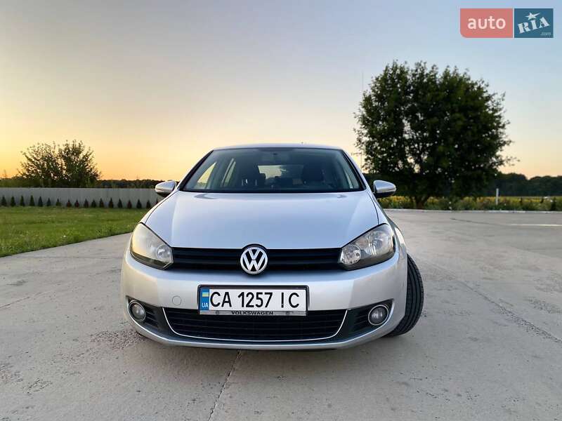 Хетчбек Volkswagen Golf 2009 в Монастирищеві
