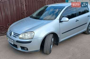Хэтчбек Volkswagen Golf 2005 в Изюме