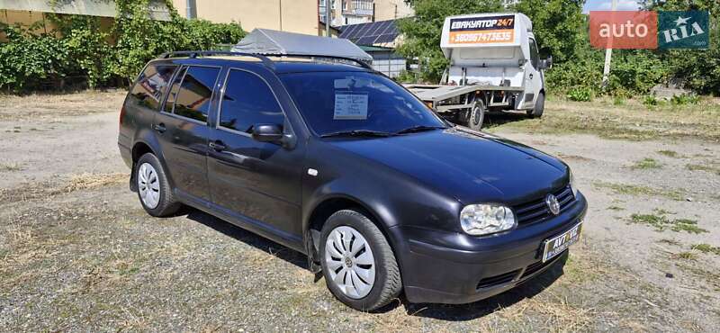 Volkswagen Golf 2000