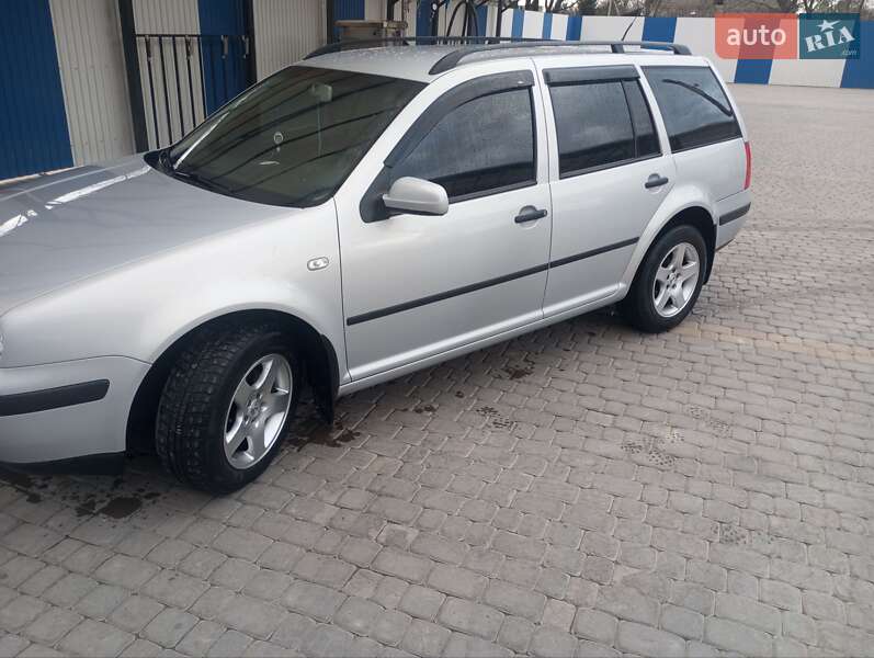 Універсал Volkswagen Golf 1999 в Чемерівцях
