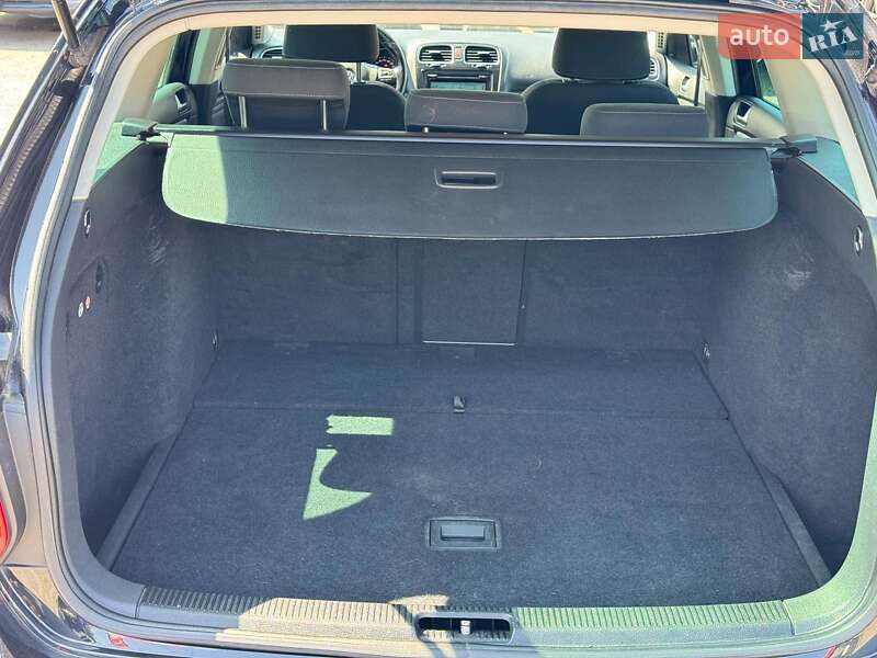 Універсал Volkswagen Golf 2011 в Вінниці