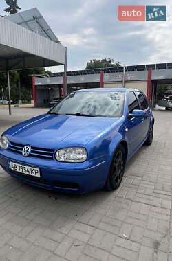 Хетчбек Volkswagen Golf 1999 в Дубні