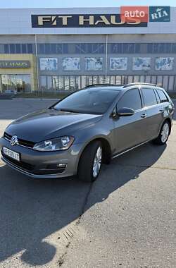 Універсал Volkswagen Golf 2015 в Запоріжжі