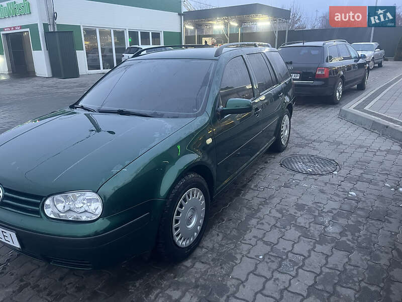 Універсал Volkswagen Golf 1999 в Володимирі
