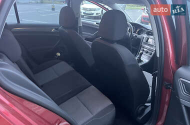 Хэтчбек Volkswagen Golf 2012 в Киеве