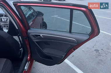 Хэтчбек Volkswagen Golf 2012 в Киеве