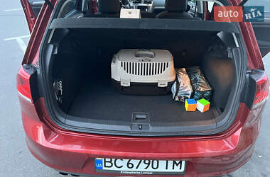 Хэтчбек Volkswagen Golf 2012 в Киеве