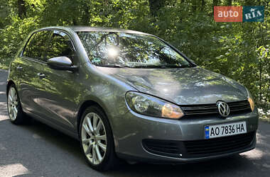 Хетчбек Volkswagen Golf 2009 в Мукачевому