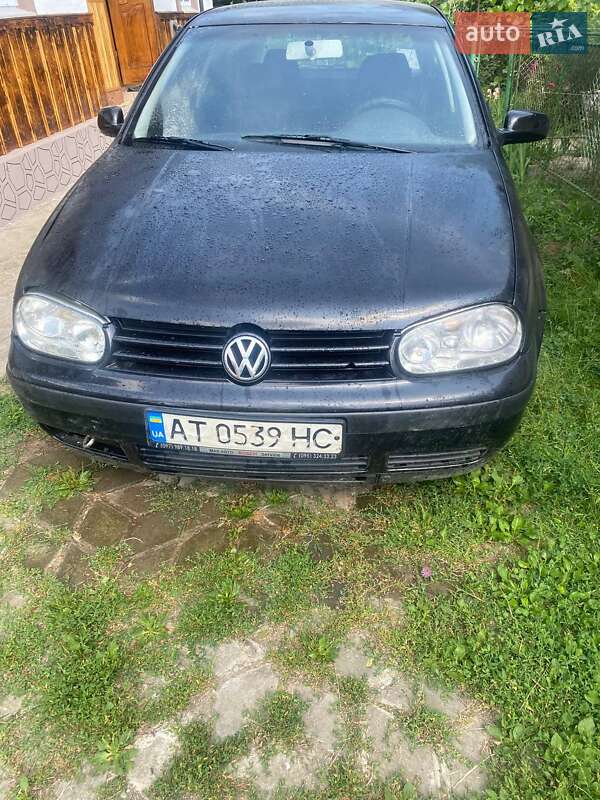 Хетчбек Volkswagen Golf 2001 в Коломиї