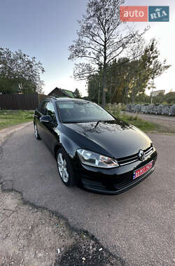 Універсал Volkswagen Golf 2014 в Коростені