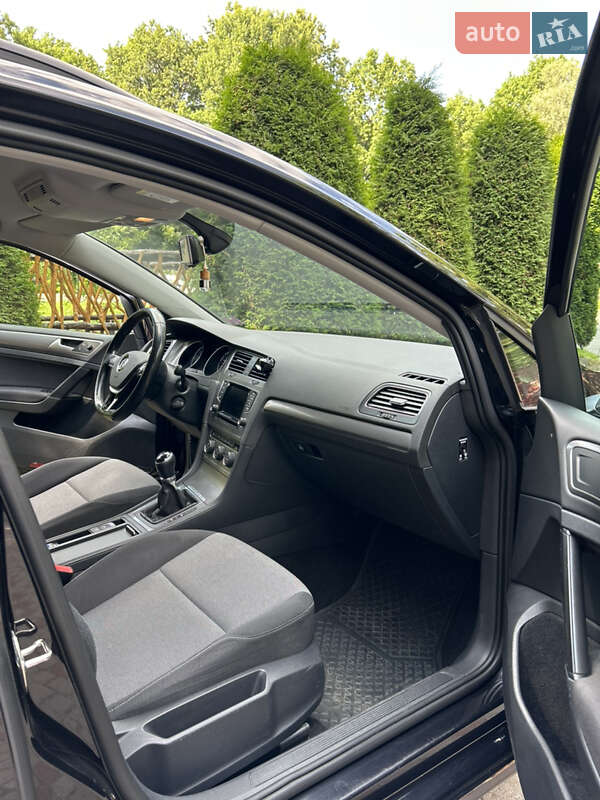 Універсал Volkswagen Golf 2014 в Трускавці