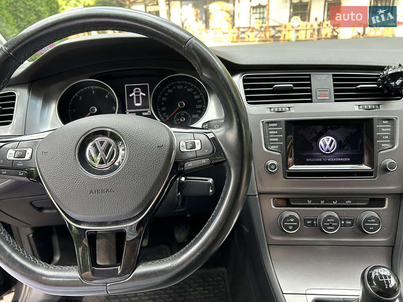 Універсал Volkswagen Golf 2014 в Трускавці