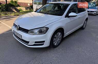 Хэтчбек Volkswagen Golf 2015 в Днепре