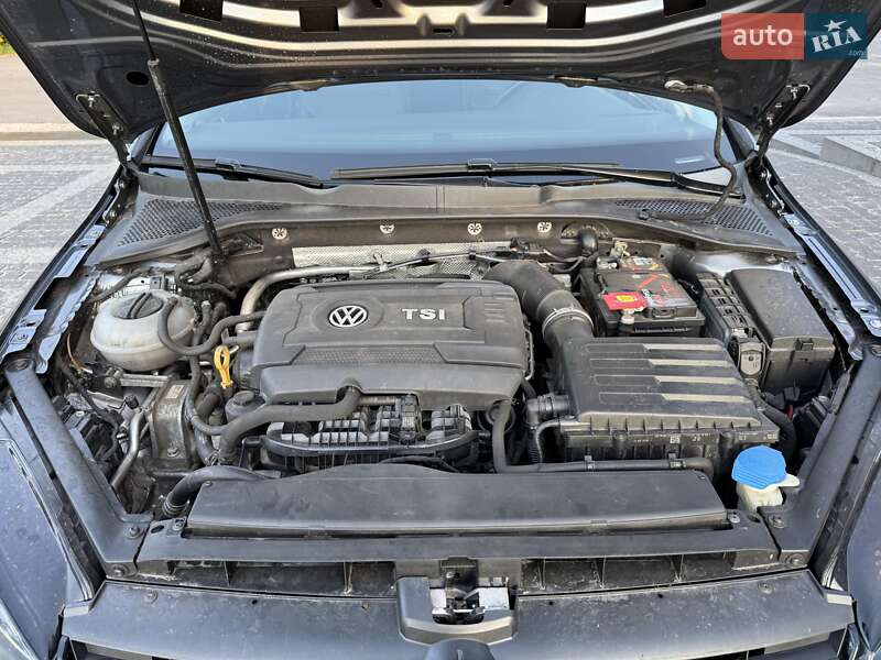 Универсал Volkswagen Golf 2019 в Пирятине