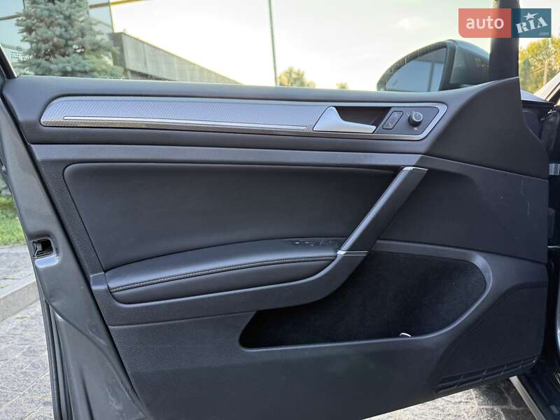 Универсал Volkswagen Golf 2019 в Пирятине