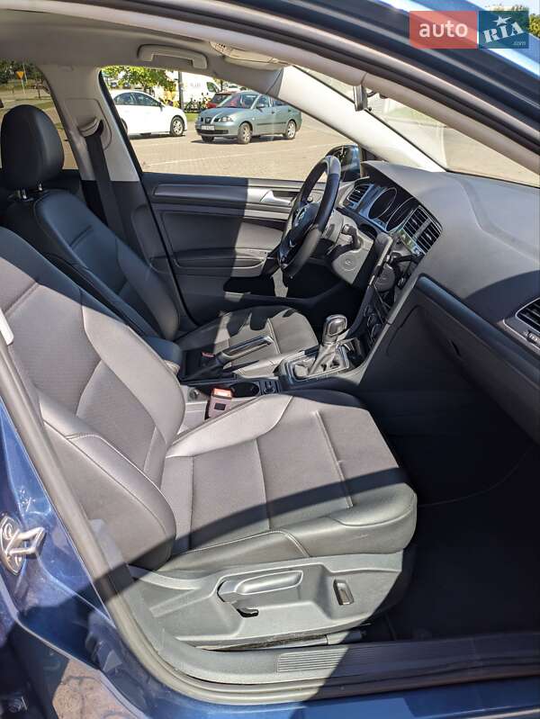 Хетчбек Volkswagen Golf 2018 в Одесі