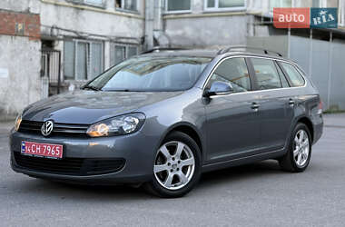 Универсал Volkswagen Golf 2010 в Виннице