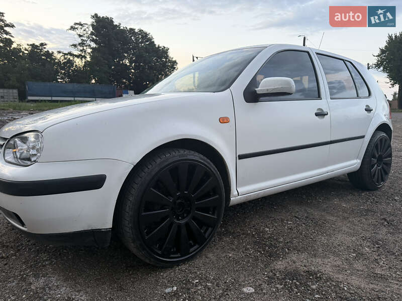 Volkswagen Golf 1998