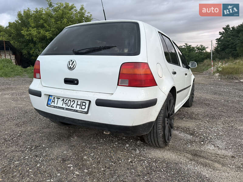 Хетчбек Volkswagen Golf 1998 в Кіцмані