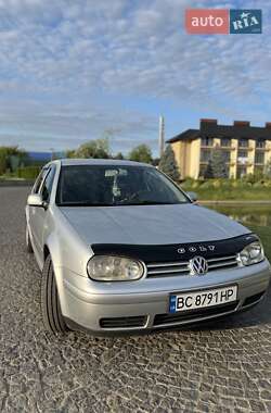 Хэтчбек Volkswagen Golf 2001 в Львове