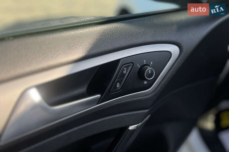 Универсал Volkswagen Golf 2014 в Мукачево