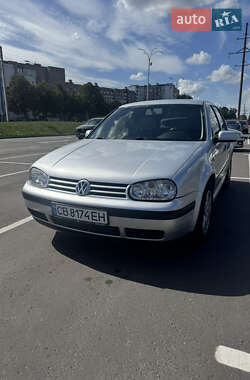 Хэтчбек Volkswagen Golf 2001 в Чернигове