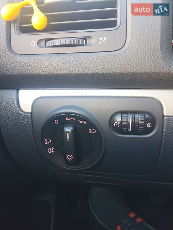 Хетчбек Volkswagen Golf 2007 в Бучі