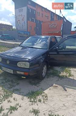 Хетчбек Volkswagen Golf 1996 в Києві