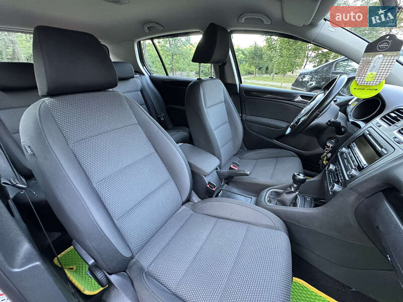 Хэтчбек Volkswagen Golf 2008 в Славуте