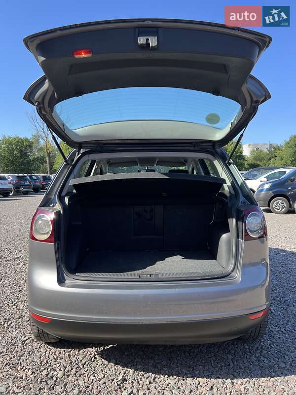 Хетчбек Volkswagen Golf 2005 в Черкасах