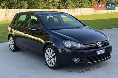 Хэтчбек Volkswagen Golf 2009 в Луцке