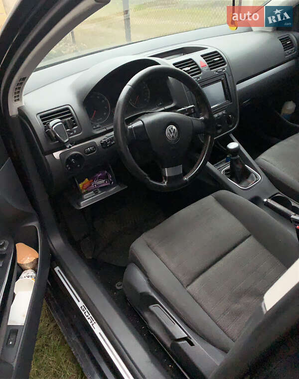 Хэтчбек Volkswagen Golf 2007 в Черкассах