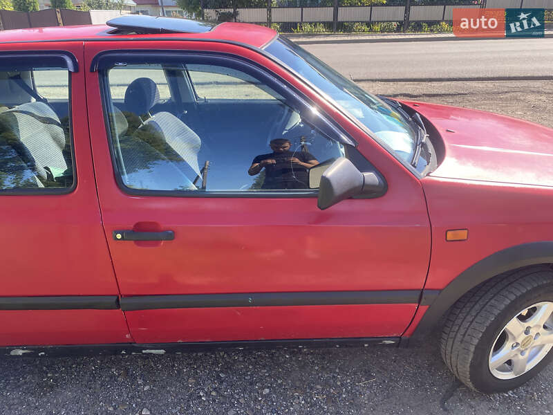 Хэтчбек Volkswagen Golf 1993 в Ивано-Франковске