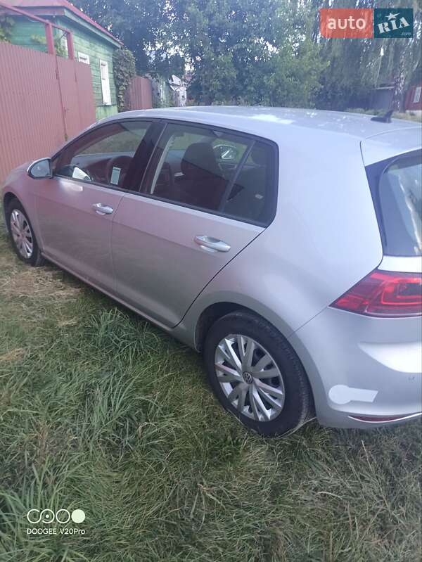 Хетчбек Volkswagen Golf 2015 в Шостці