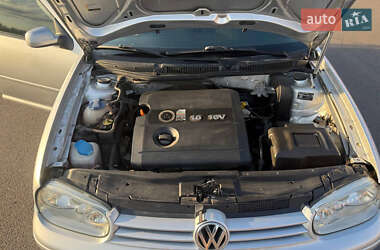 Хетчбек Volkswagen Golf 2003 в Луцьку