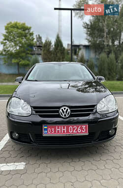 Хетчбек Volkswagen Golf 2008 в Києві