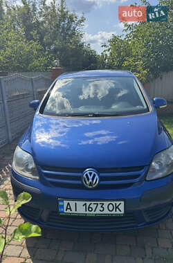 Универсал Volkswagen Golf 2005 в Барышевке