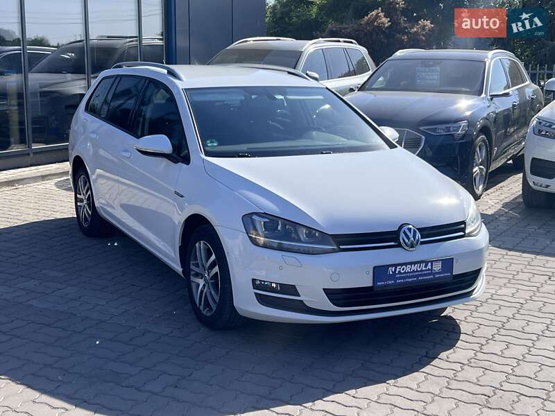 Універсал Volkswagen Golf 2014 в Нововолинську