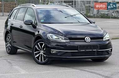 Универсал Volkswagen Golf 2017 в Черновцах