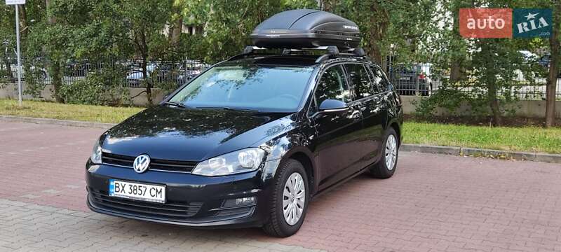 Універсал Volkswagen Golf 2013 в Шепетівці