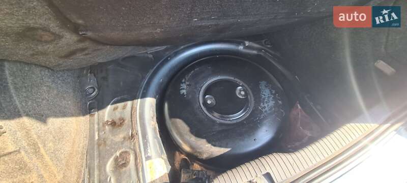 Хетчбек Volkswagen Golf 1999 в Прилуках