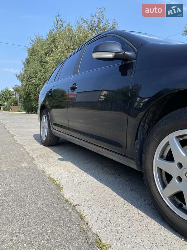 Универсал Volkswagen Golf 2008 в Софиевской Борщаговке